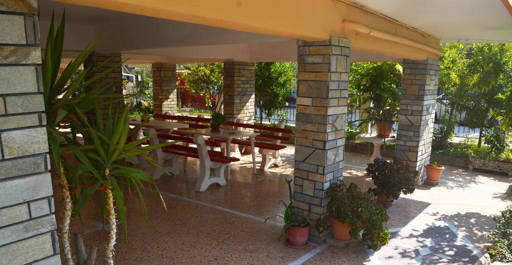 Apartments Dimitra Paralia Dionisiou Eksteriør billede